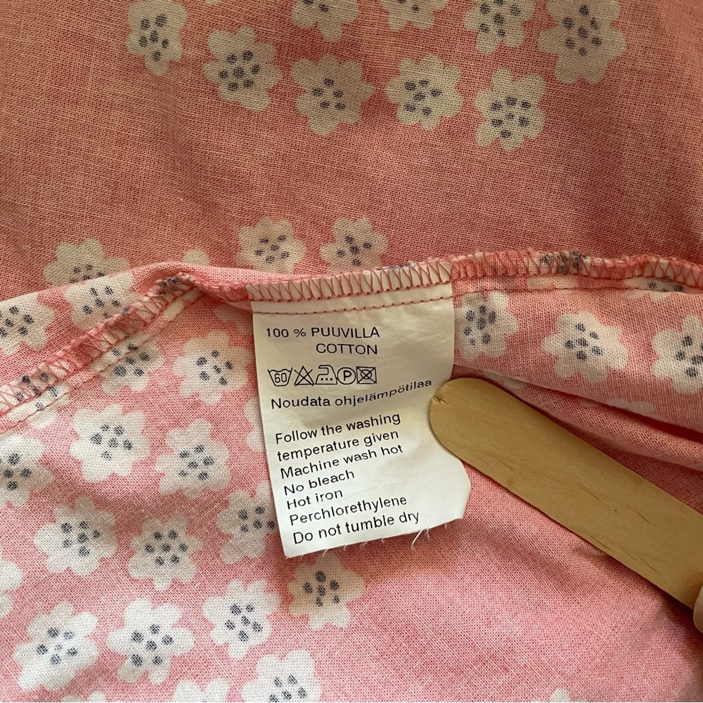 Marimekko Floral Button-Up Top in Coral Pink and White size M - Picture 8 of 12